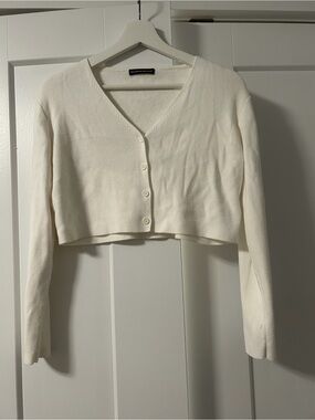 Brandy Melville Cream Cropped V-Neck Button Cardigan